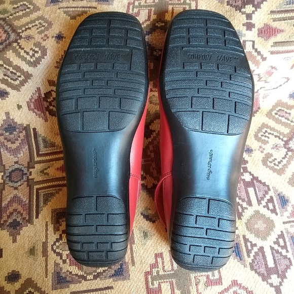 NWB Easy Street Comfort Wave Slingback Sandals w/Arch Support - Picture 5 of 9